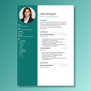 Peut inclure: Un modèle de CV professionnel avec une barre latérale bleu sarcelle foncé, une photo circulaire, des coordonnées et une liste de compétences techniques. La section blanche principale affiche le nom Alex Morgan, le titre et l'expérience.