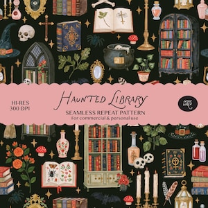 Puede incluir: Un patrón repetitivo sin costuras sobre fondo oscuro con ilustraciones de estanterías, calaveras, frascos de pociones, velas, libros abiertos, arañas, murciélagos, setas y flores. El texto dice Haunted Library, Hi-Res 300 DPI e Indie Wren.