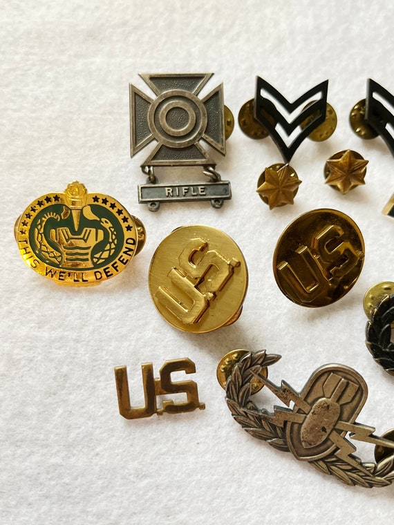 Vintage Marine or Army Pins