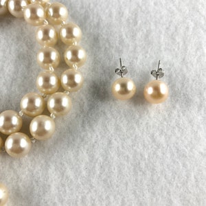 Faux Glass Pearl Necklace with Real Pearl Earrings image 1