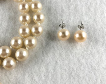 Faux Glass Pearl Necklace with Real Pearl Earrings