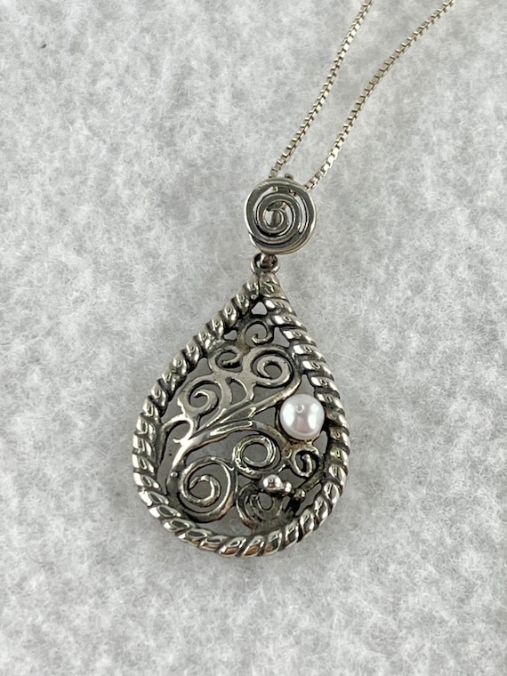 Sterling Filigree Tear Drop with Real Pearl Pendan