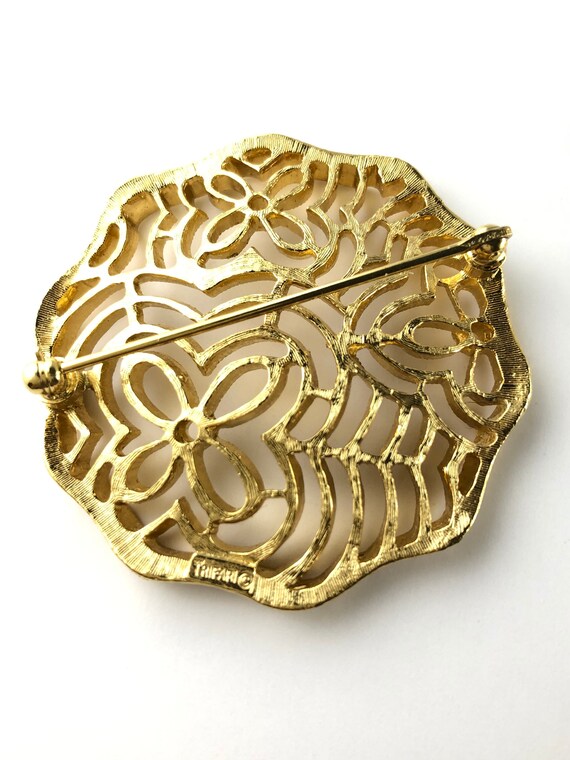 Vintage Crown Trifari Gold Tone Floral Filigree B… - image 4