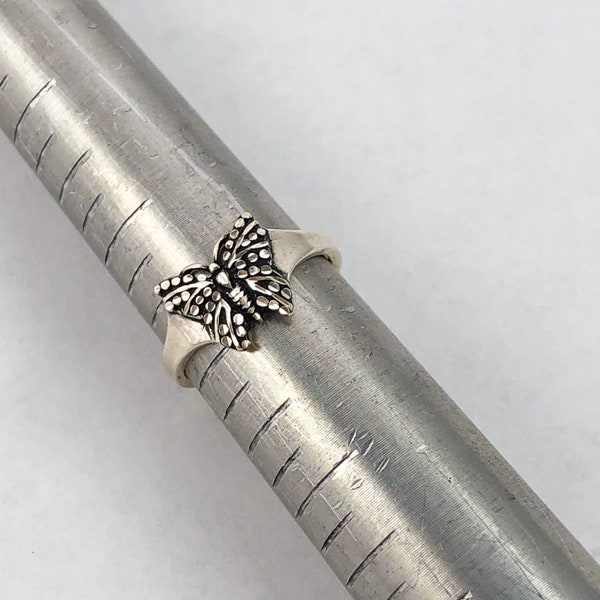 Sterling Silver Butterly with Diamond Cuts  Mid Finger Ring