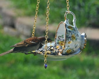 Mothers day Gift, Floral Vintage Tea Cup Bird Feeder, Cup and Saucer Feeder, Unique Feeder, Housewarming. FREE SHIPPING!