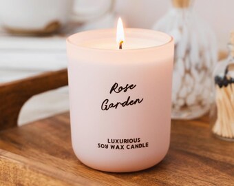 Rose Garden Soy Wax Candle – Soft Musk Fragrance -  Floral Roses Bouquet