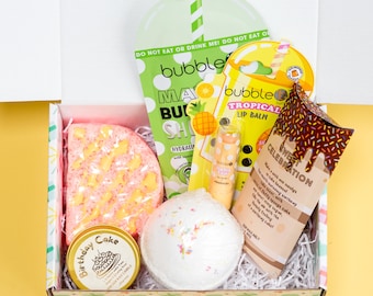 Birthday Pamper Gift Box | Self Care Mystery Spa Gift for Her | Send Gift Direct