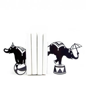 Black bookends Circus Elephants - Design Atelier Article on Etsy