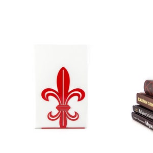 Metal Fleur-de-Lis Bookend: Modern Shelf Decor