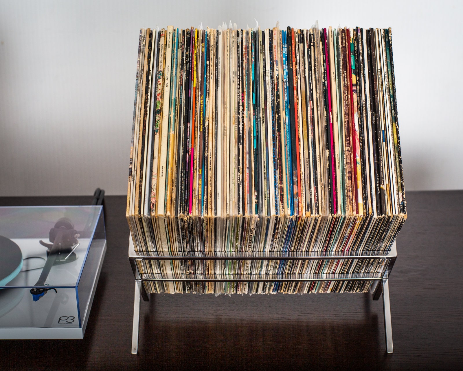 Minimalist book shelf // windowsill shelf // Display for coffee table books - Imagen 4 de 20
