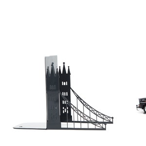 Unique metal bookends London bridge // decorative book holders // perfect housewarming gift // modern home decor // FREE SHIPPING image 3