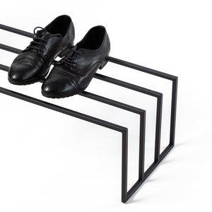 Hand Welded Skinny Metal Shoe Rack: Stylish Home Storage