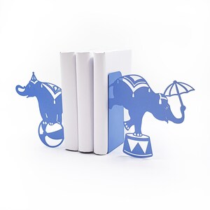 Blue bookends Circus Elephants - Design Atelier Article on Etsy
