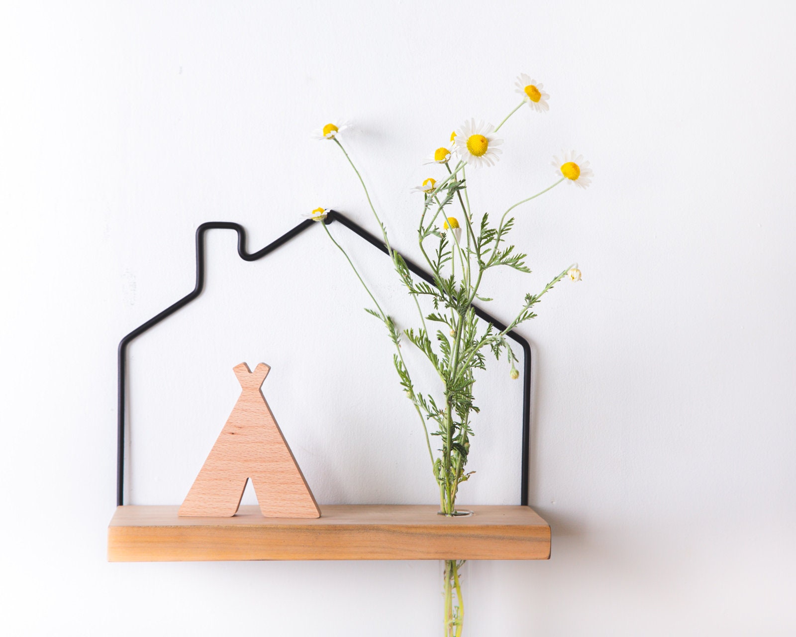 Picture of Minimalist Scandinavian Style House Shaped VASE for Four | Etsy