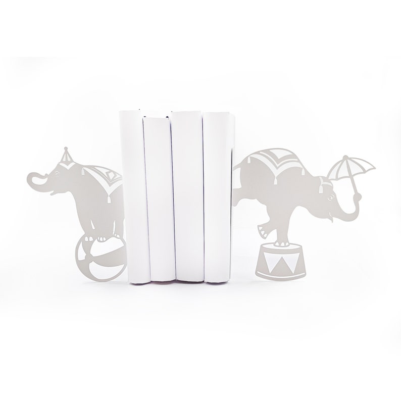 White bookends Circus Elephants - Design Atelier Article on Etsy