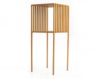 Metal Plant Stand: Minimalist Art Pedestal