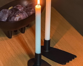 Sculpturale voetenkandelaars: modern, minimalistisch tafeldecor