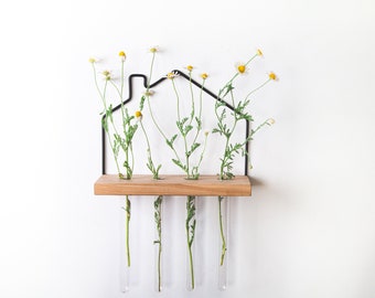 Minimalist Scandinavian style House shaped VASE for four flowers // functional wall decor wire and natural wood