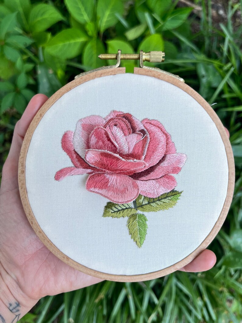 Stumpwork Roses 3D Stumpwork Rose Thread Painting Pattern, Flower Embroidery Pattern ...