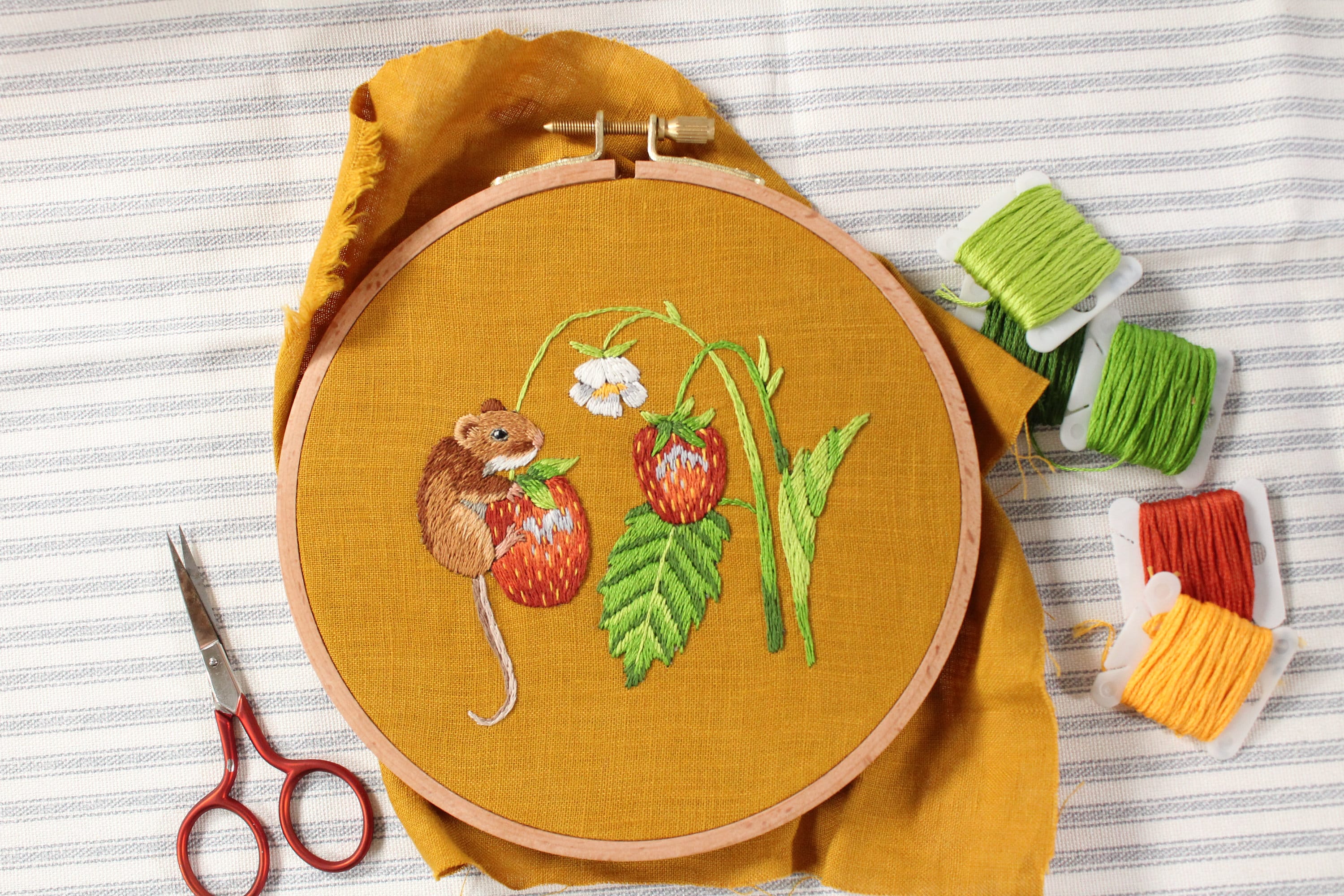 Field Mouse and Strawberry Embroidery Pattern – Thread Painting (PDF ...