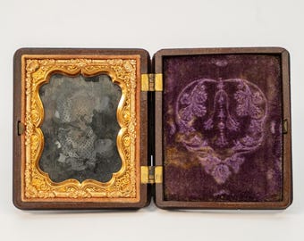 Antique Victorian Union Case Photo Twin Children Portrait Daguerreotype
