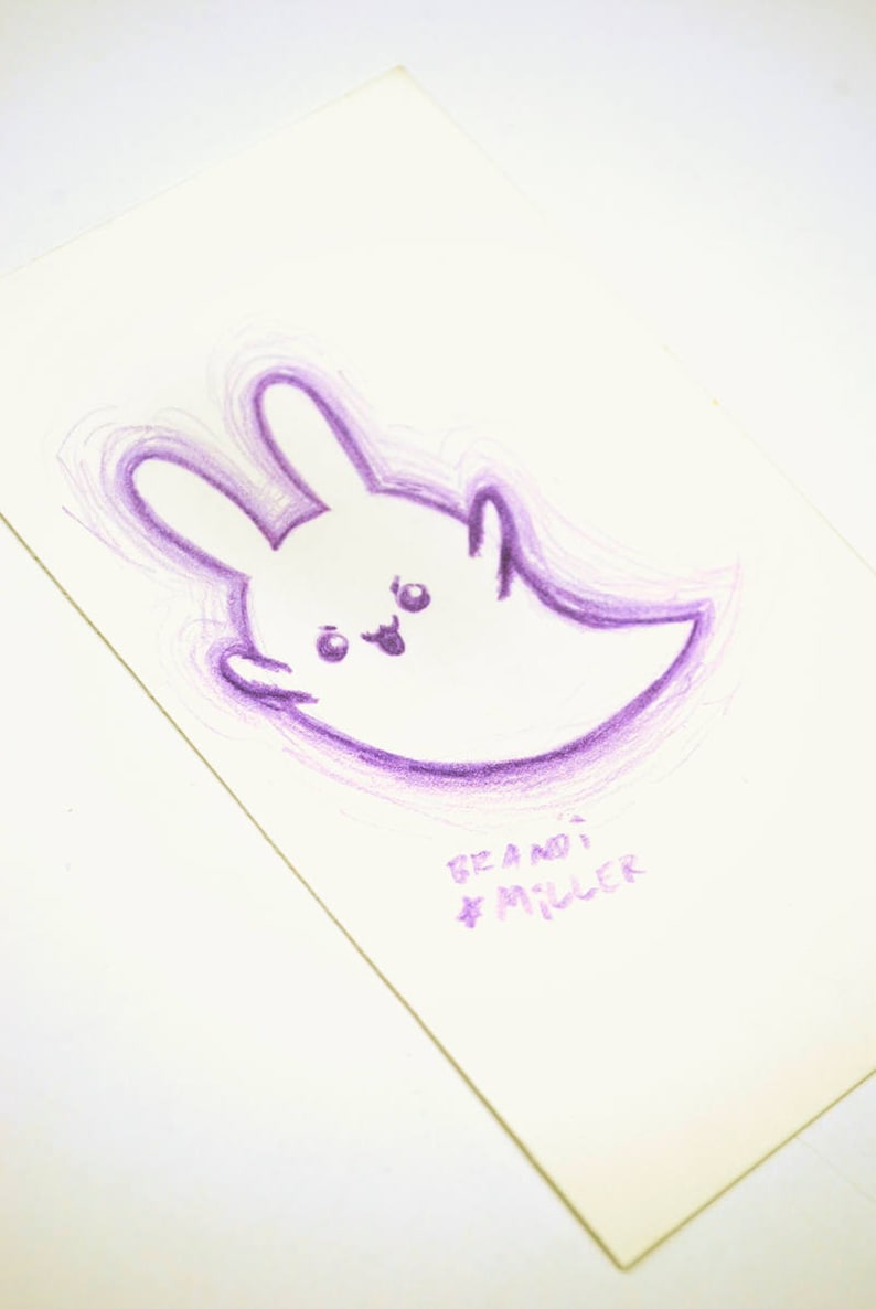 Ghost Bunny Rysunku ładny Królik Ducha Halloween Fioletowy Kolorowy Rysunek Ołówkiem Kawaii Zwierzęta Małe Wall Art Miniaturowe Dzieła Sztuki