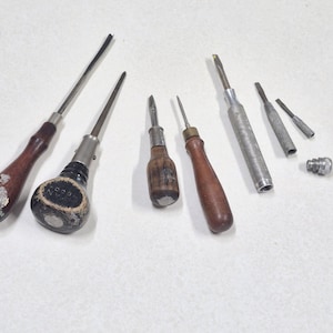 Miscellaneous Small Hand Tools, Screwdrivers, Awl, Fine V Gouge