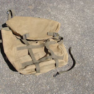 WW2 U.S. Army /USMC BG-172 Radio Bag Signal Corps Backpack