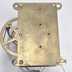Reloj banjo Chelsea firmado, con mecanismo accionado por pesas, número de serie 68399, 1910-1914. imagen 4