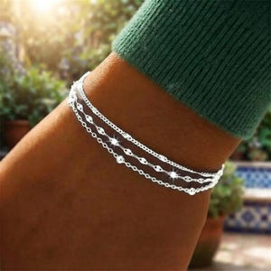Armband med flera lager för kvinnor, boho armband med flera lager, guld- eller silverpläterade smycken, elegant vardagsarmband, present till henne