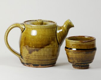 Amber teapot, 2 cup capacity, with yunomi