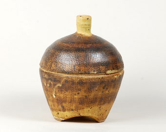 Lidded jar on three feet, for spices, salt, gomasio, sugar or maybe even jewelry, stoneware, matte glazes