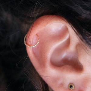 Cartilage earring, Helix earring, Tragus earring, Hex piercing, Rook piercing, Cartilage piercing, India nose ring, Gold ear cuff, 20g