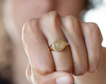 Gold signet ring, Signet ring women, Rings for women, 14K Gold ring, Engraved signet ring, Initials gold ring, Custom signet ring, Solid