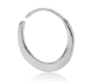 Aro nasal plateado, Aro nasal, Aro nasal criollo, Aro nasal estilo luna, Aro nasal minimalista, Piercing nasal, Aro nasal bohemio, Aro dorado