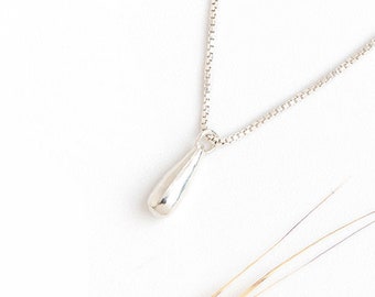 Silver pendant necklace, Dainty silver necklace, Necklace for women, Teardrop necklace, Silver layered necklace, Minimalist necklace, Boho