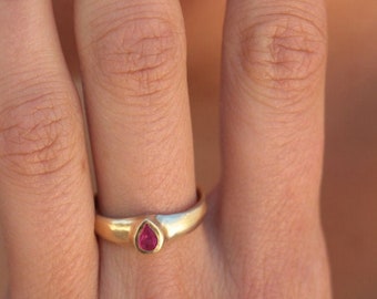 Ruby ring, Gold rings women, Solid gold Ruby ring, Solitaire ruby ring, Solid gold jewelry gift, Teardrop engagement ring, 14k gold ring