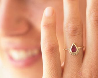 Alternative engagement ring, Boho engagement ring, Ruby ring, 14k gold ring, Gold ring women, Ruby engagement ring, Indian engagement ring