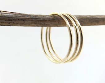 Set of 3 stacking rings. 14k Solid gold Thin gold rings. Everyday simple gold rings. Three ring. Made to order.