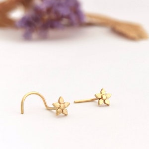 Gold nose stud, Flower nose stud, Solid gold nose stud, Tiny nose Stud, Nose piercing, 14k gold nose stud, Dainty nose stud, Boho nose stud