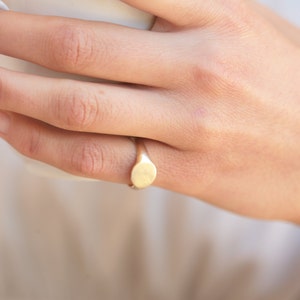 Gold ring, Signet ring, Gold signet ring, Dainty gold ring, 14K Gold ring, Minimalist gold ring, Signet ring for women, Pinky ring