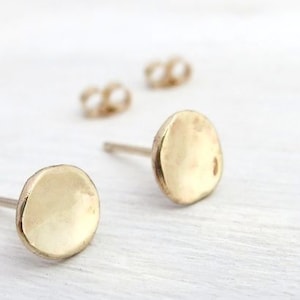 14k Gold Stud earrings. minimalist earrings. Solid gold  earrings. Hammered stud earrings. small. daily use. round earrings. Handmade.