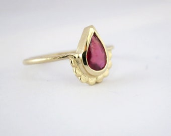 Pear shaped Engagement ring, 14k gold ring set with a pear shape Ruby. Wedding ring. Yellow gold. Alternative engagement ring. Handmade