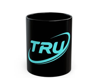 Tazza in ceramica nera con logo TRU color verde acqua