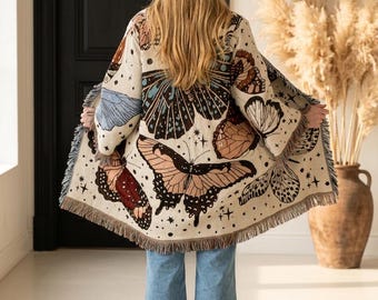 Kimono con flecos de mariposa hecho a mano, cárdigan floral estilo bohemio, ropa de festival estilo cottagecore, prendas de abrigo artesanales
