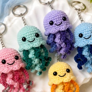 Patrón de llavero de medusa a crochet en PDF / Tutorial de amigurumi de animales marinos (descarga digital)