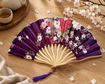 Lila Bambus-Faltfächer, Handfächer aus japanischer Seide, Pfingstrosen-Kirschblütenfächer, Vintage-Tanzfächer, Geschenk für Sie