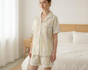 Katoenen pyjamaset met meerkleurige gestreepte stippenprint, overhemd en short met korte mouwen en knoopsluiting, comfortabele zomernachtkleding, loungekleding voor dames