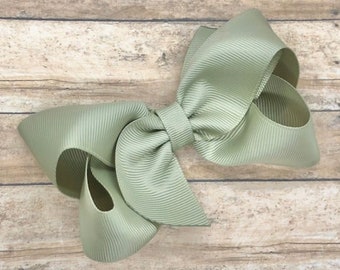 Light sage hair bow - hair bows, bows for girls, baby bows, girls bows, toddler hair bows, pigtail bows