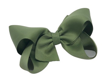 Olive green hair bow - hair bows for girls, toddler hair bows, boutique bows, 4 inch hair bows